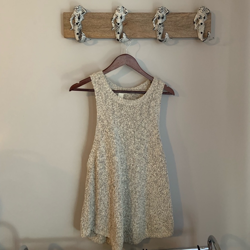 Sleeveless Sweater